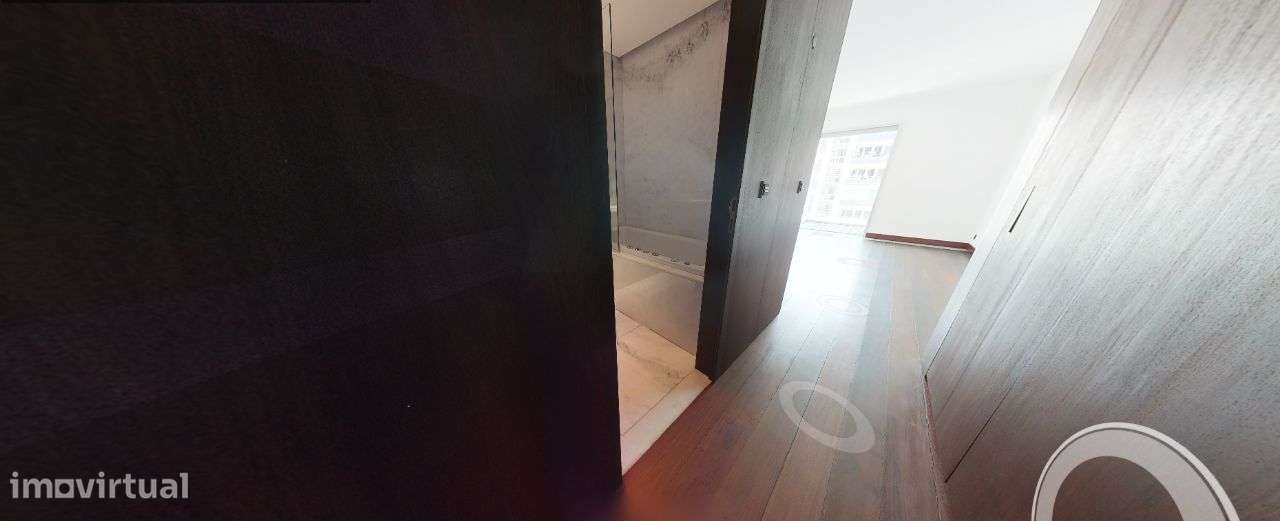 Apartamento T4 de Luxo no Restelo com vista sobre o Tejo e Lisboa-16