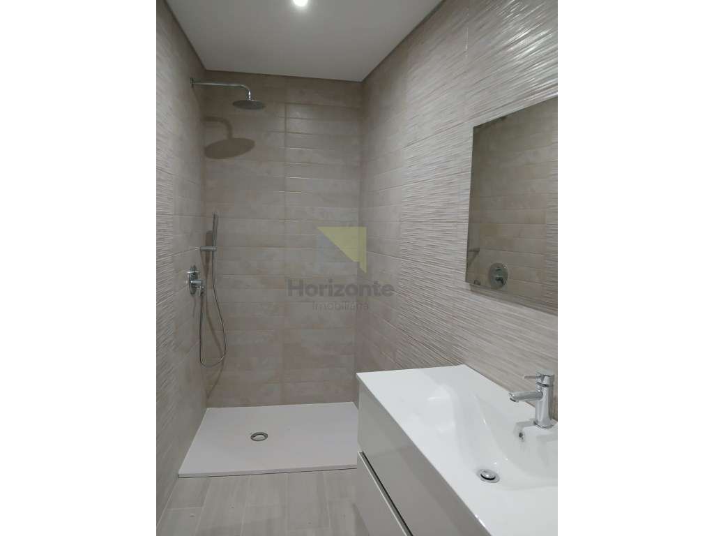 MORADIA T3 em Construção - Fernão Ferro-9