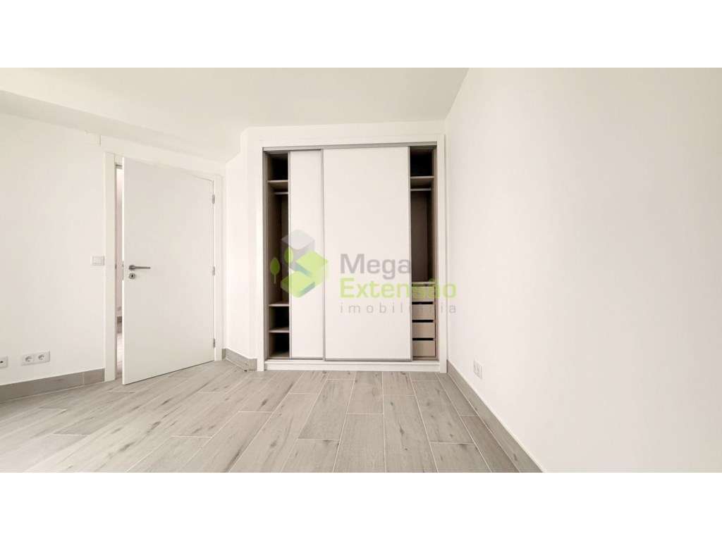 Apartamento T2, Novo, a estrear | Moderno | Centro de Torres Vedras-26