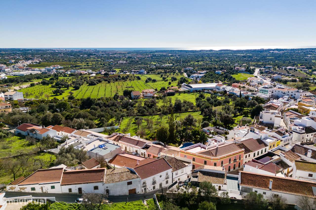 Moradia T5 com mais de 200m2 em Boliqueime-51