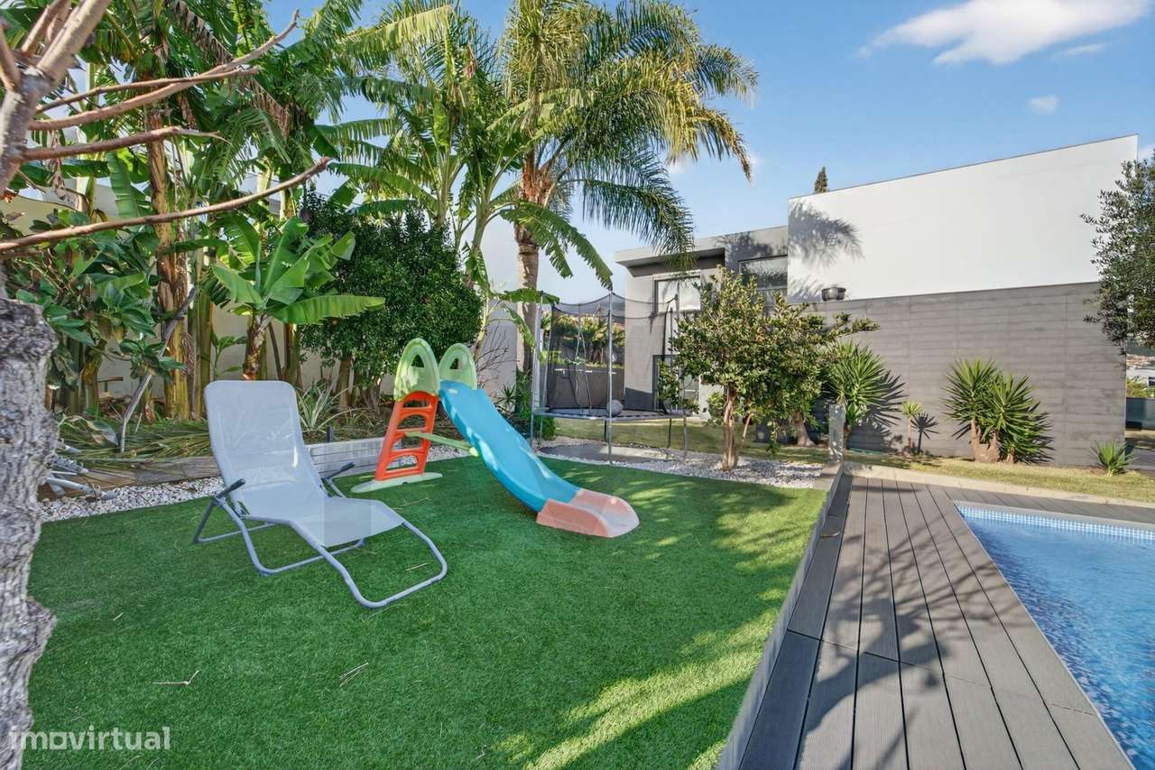 Moradia T3 Contemporânea com Piscina e 805 m2 de Terreno – São Martinh - Grande imagem: 2/60