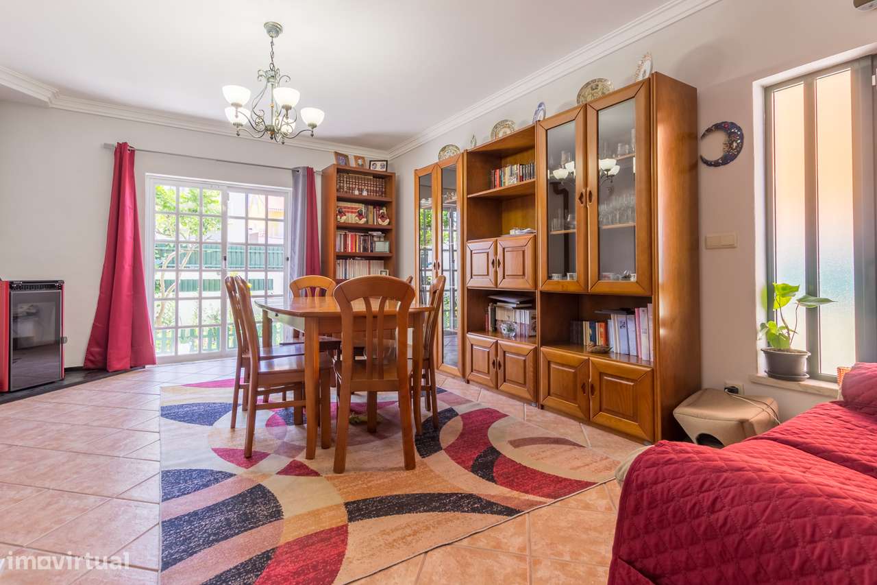 Moradia Geminada T3 na Quinta do Conde-6