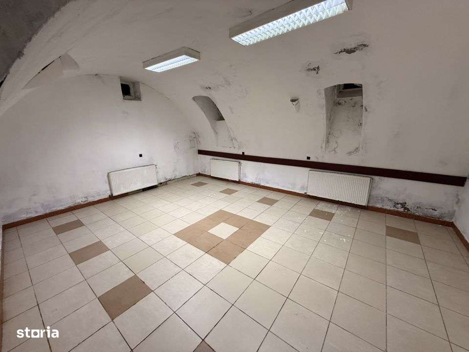 Spatiu depozitare, 100MP, ultracentral - Imagine principală: 3/6