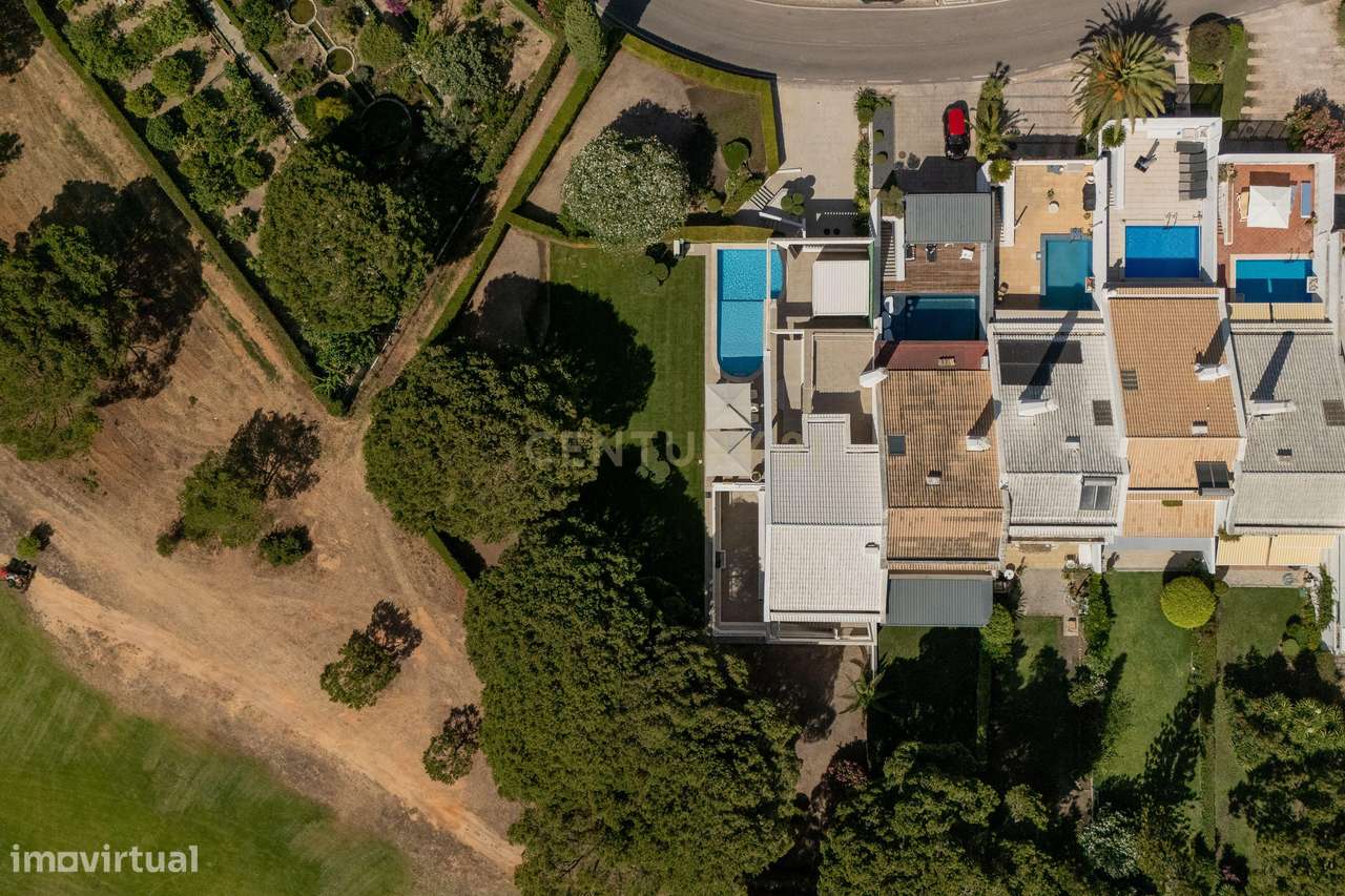 Moradia T6 Geminada - Ténis - Clube do Lago - Vilamoura - Grande imagem: 2/36