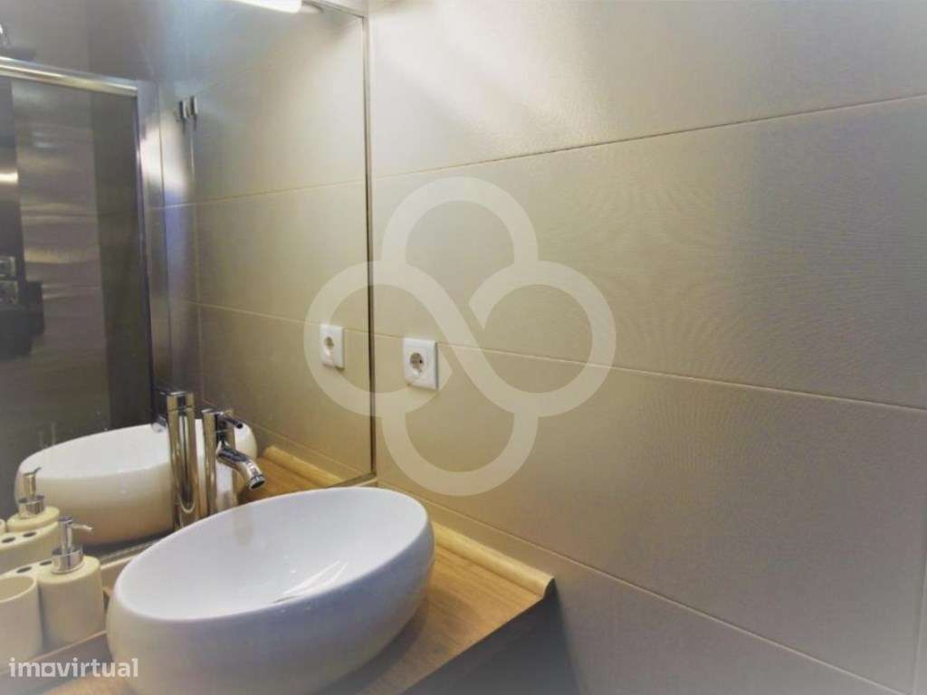 Excelente T1 remodelado e equipado no coração de Santa Catarina em ... - Grande imagem: 4/20