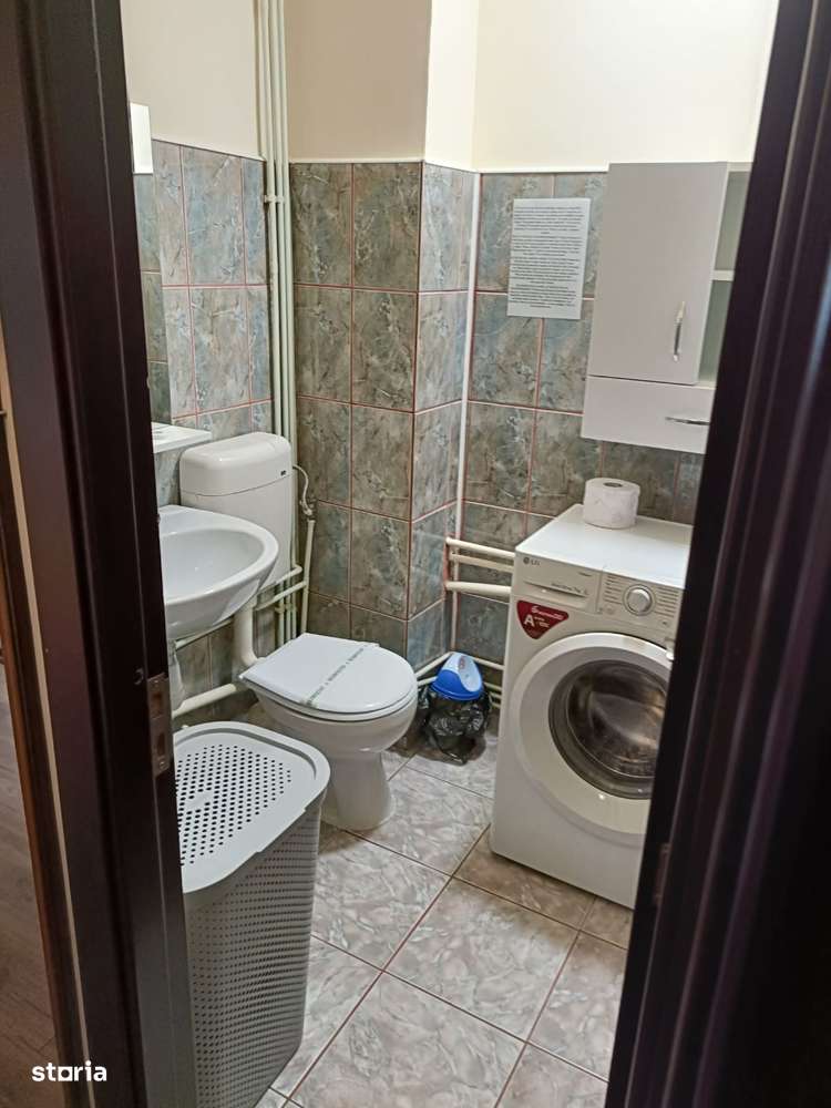 Vânzare apartament 3 camere zona Spitalul Judetean-9