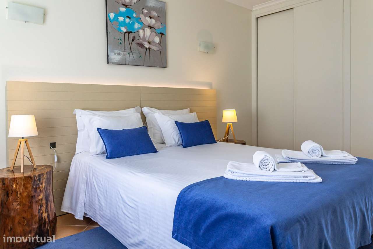 COMPLEXO DE FÉRIAS COM 28 APARTAMENTOS PERTO DE LAGOS - Grande imagem: 4/24