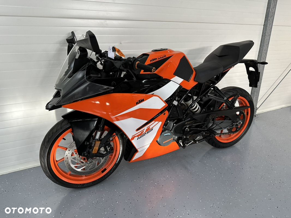 KTM RC 125 - 7