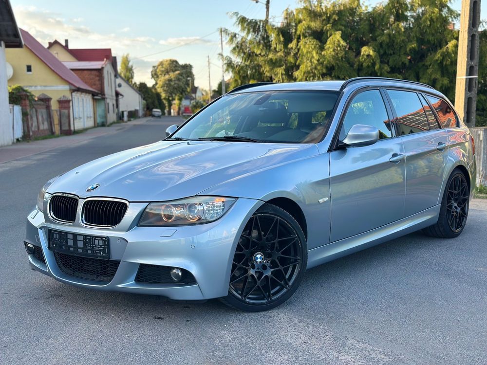 BMW 3 Series E90/E91/E92/E93 2011