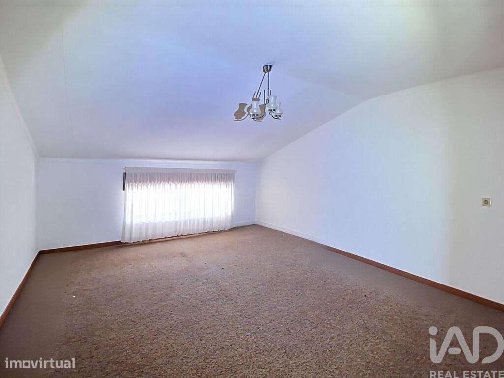 Apartamento T2 em Fátima de 110,2 m2 - Grande imagem: 4/19