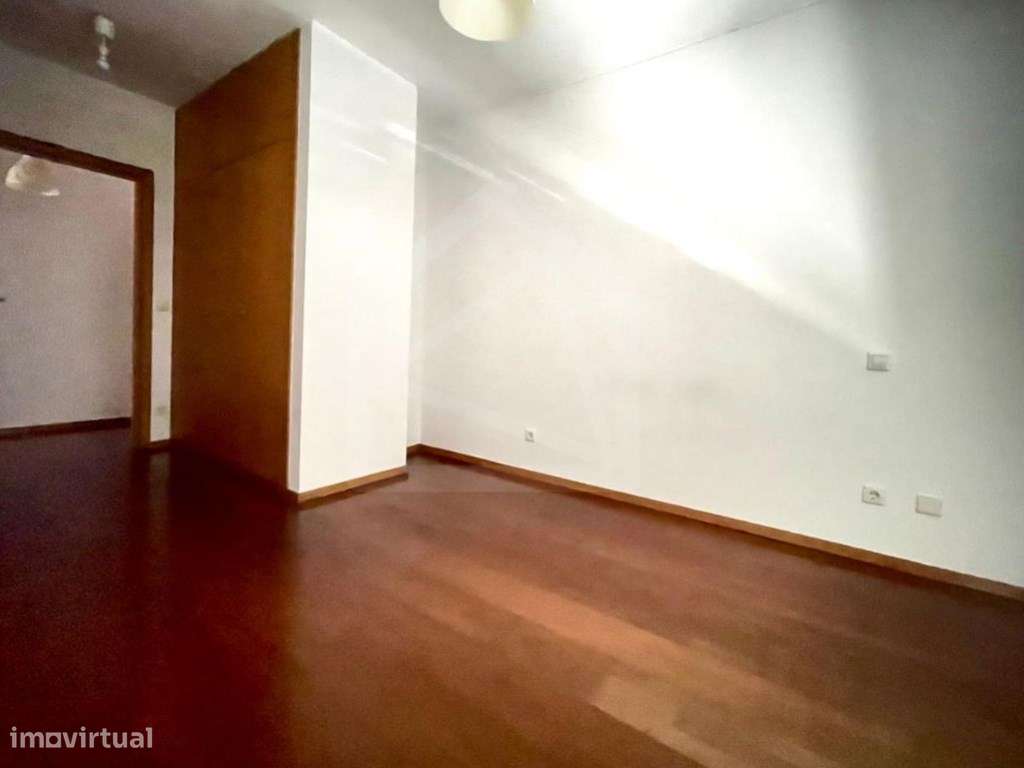 Apartamento T3 em Oliveira do Douro - Grande imagem: 4/17