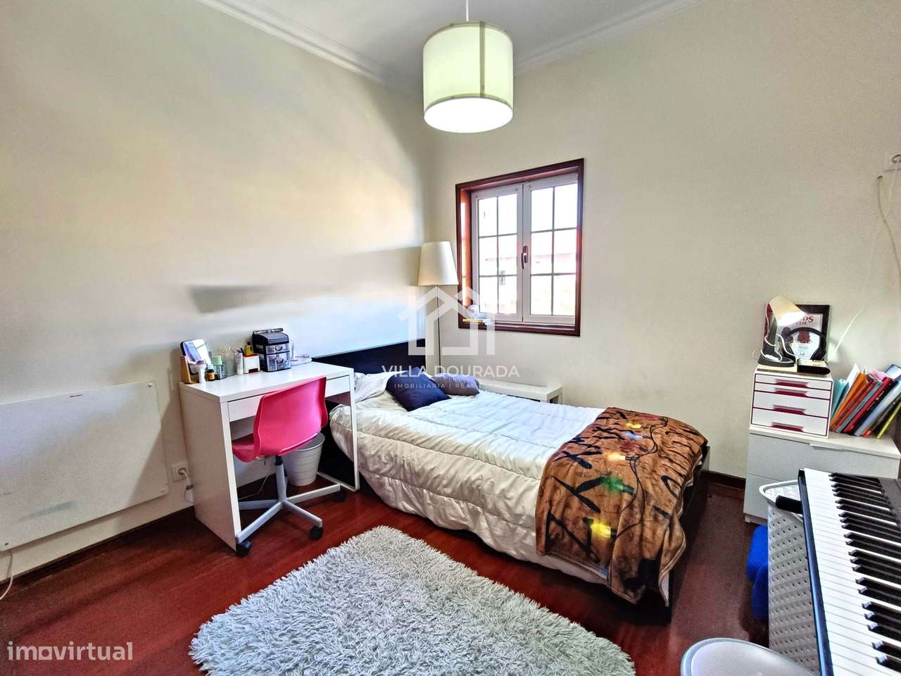 Moradia T3 ao centro de Pereiró com piscina. Aproveite!-23