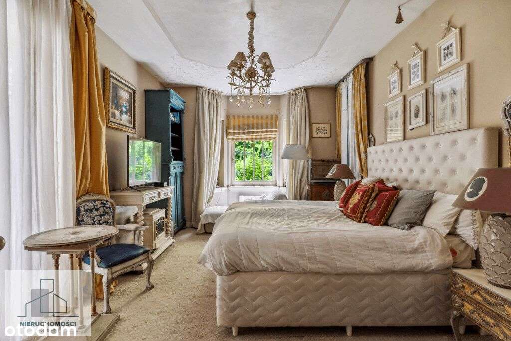 Parterowa Rezydencja Z Basenem, duża działka, styl-5