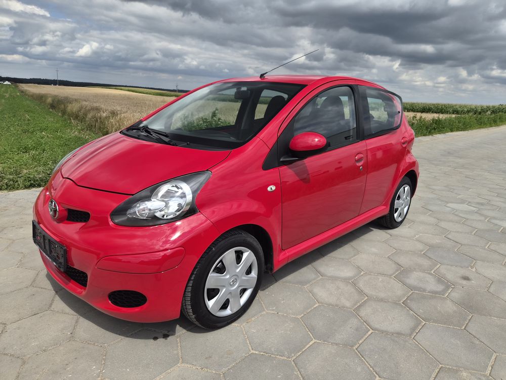Toyota Aygo I (2005-2014) CoolRed 2009