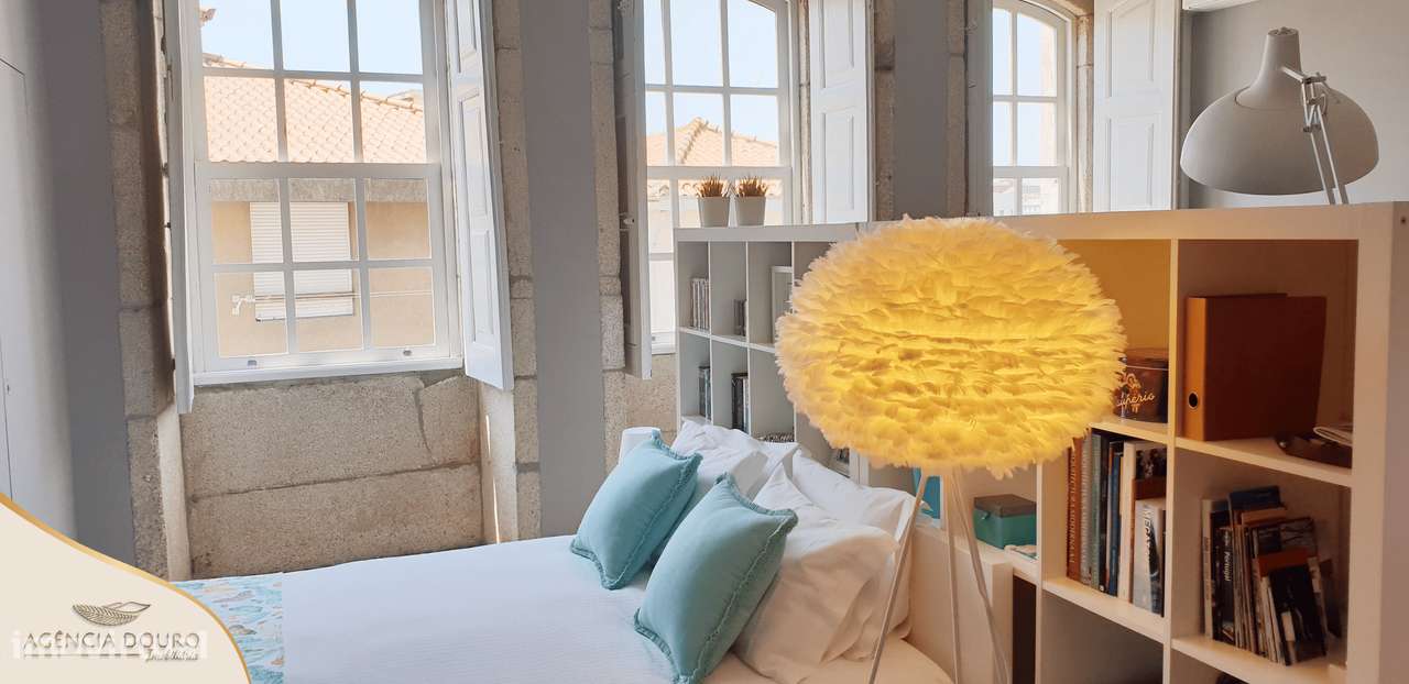 Apartamento T0 mobilado no centro histórico do Porto-8