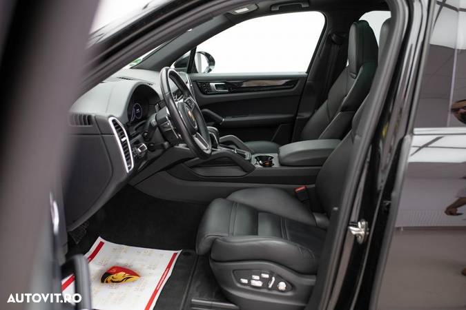 Porsche Cayenne Tiptronic S - 9