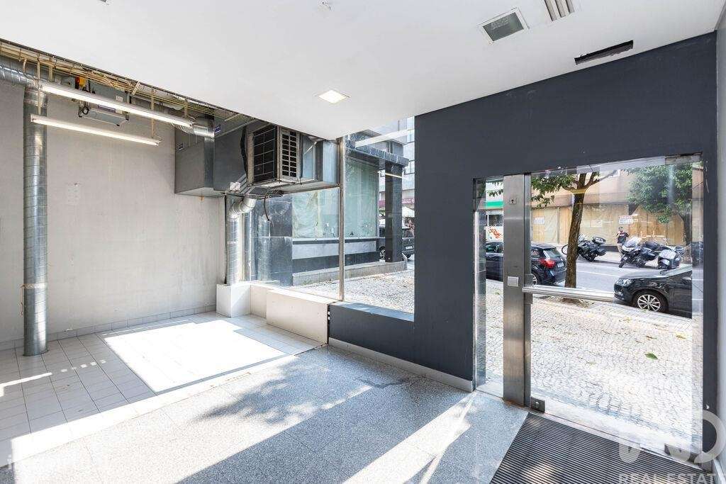 Loja / Estabelecimento Comercial em Cedofeita, Santo Ildefonso, Sé, Mi - Grande imagem: 3/22