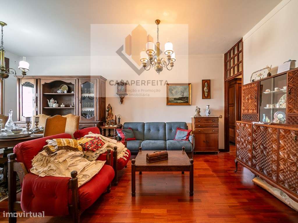 Apartamento T4 com Lugar de Garagem - Devesas, Vila Nova de Gaia-13