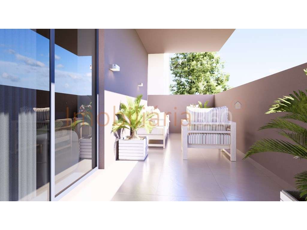 Apartamento Novo T2 com Varanda em V.N.Gaia-2