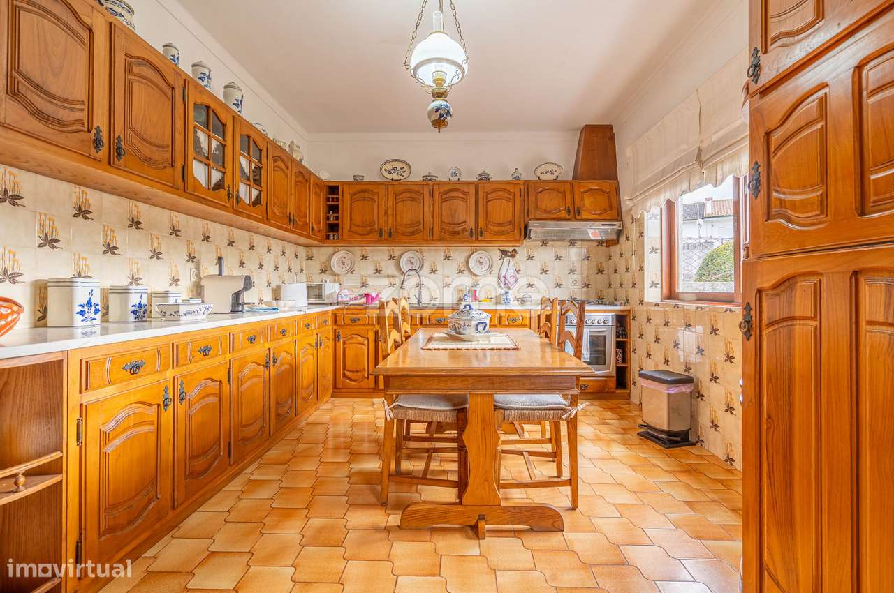 Moradia T3 em Darque, a 300 metros do Rio Lima (Cais de Darque) - Grande imagem: 1/40