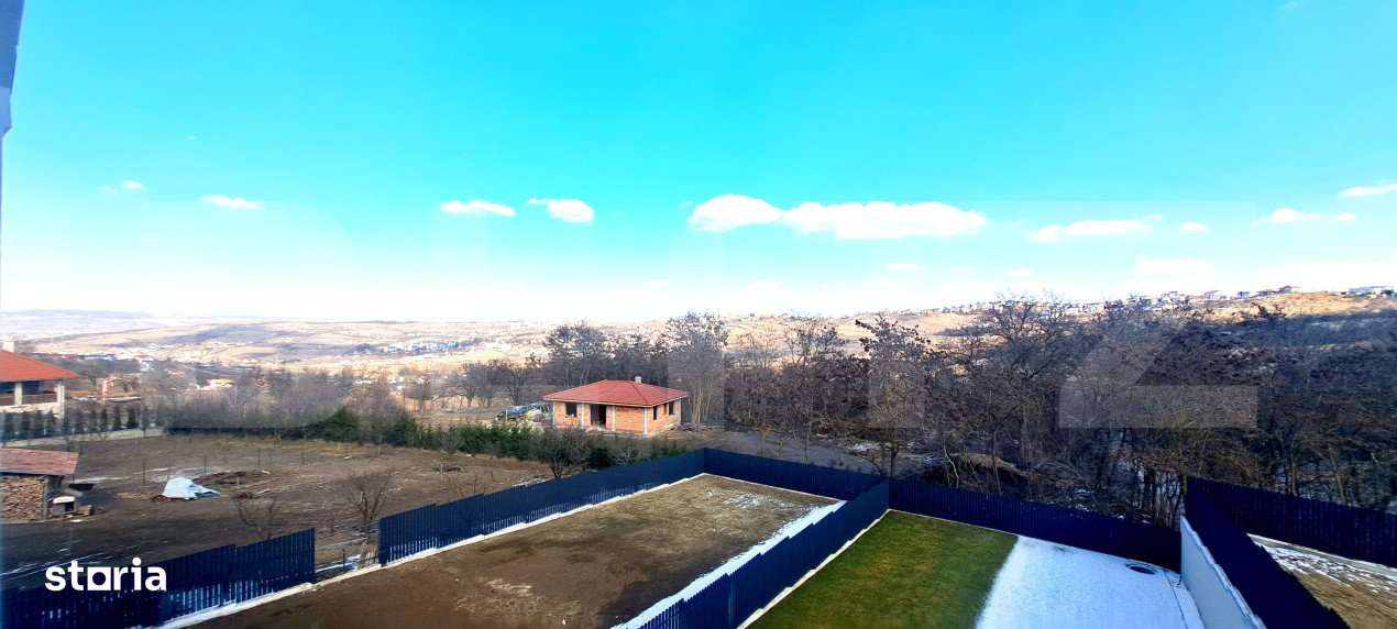 Casa in regim cuplat, 6 camere, 320 mp utili, teren 612 mp, situata in - Imagine principală: 1/19