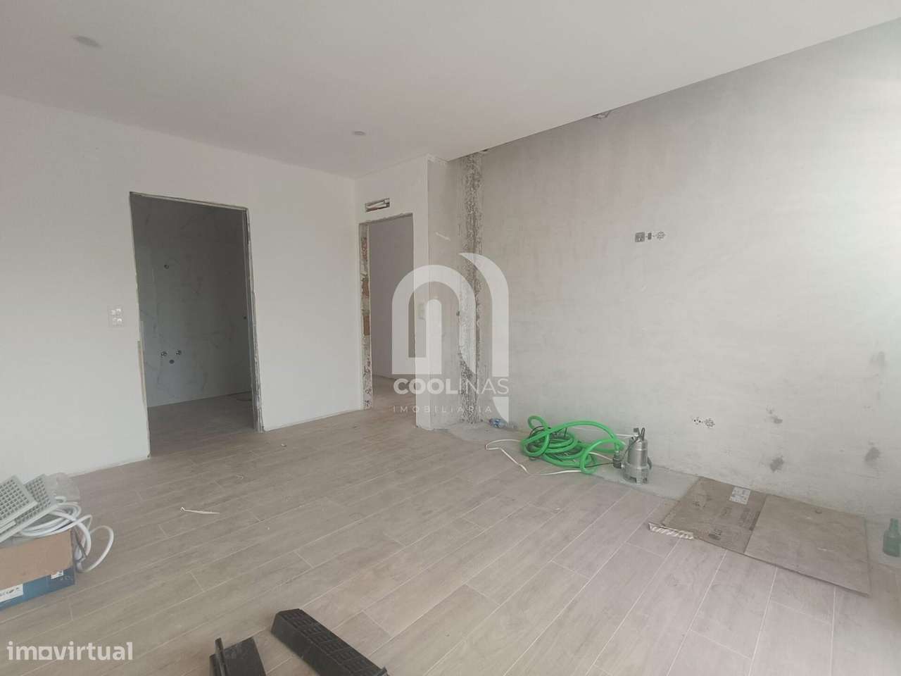 Fantástica Moradia Térrea T3+1 com Piscina de água salgada e aquecida.-14