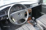 Mercedes-Benz 190 E 1.7 - 9