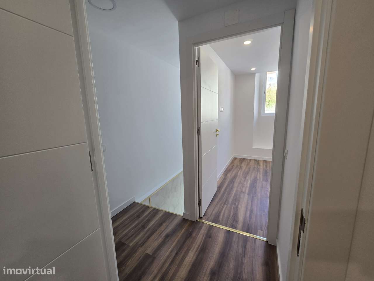 Fantástica Moradia T2 Totalmente Renovada na Zona Histórica de Palmela-28