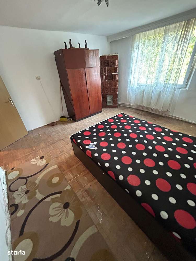 De vanzare garsoniera etajul 1 Pret 28.500 e - Imagine principală: 5/7