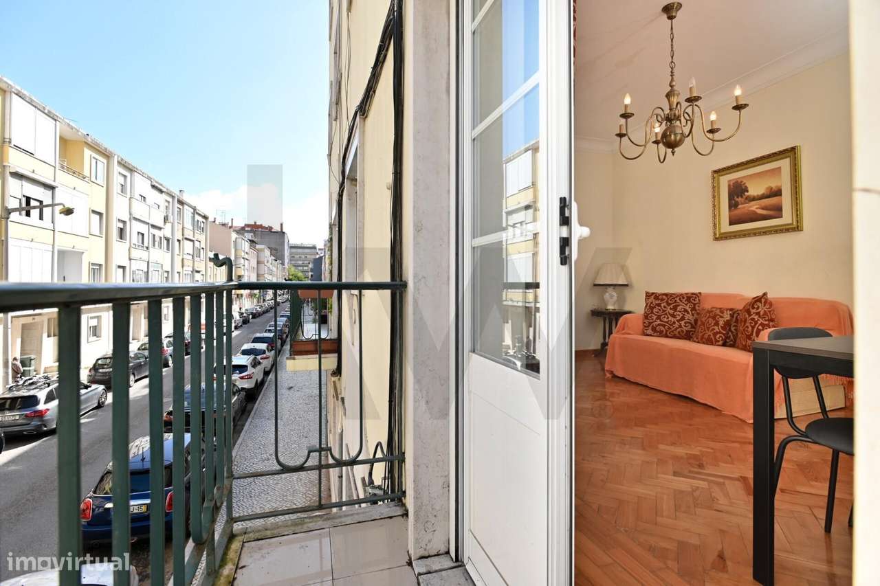 Apartamento T2 no coração de Benfica – Ideal para habitação própria ou - Grande imagem: 5/21