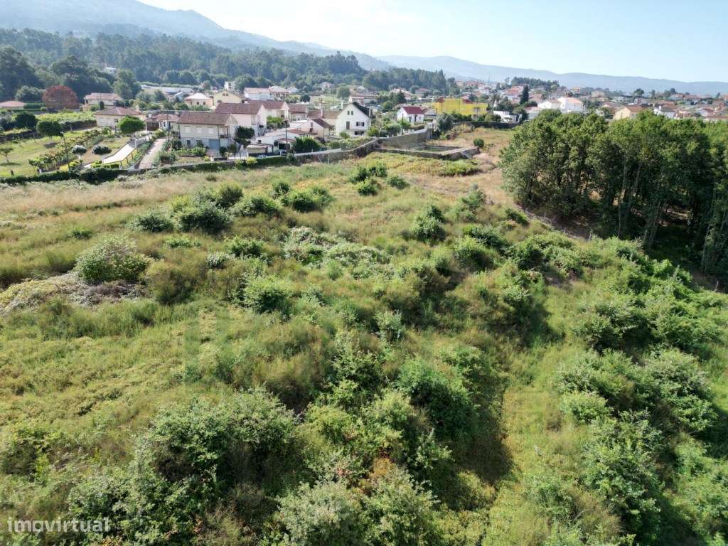 Terreno para construção urbana com ruína - Grande imagem: 4/6