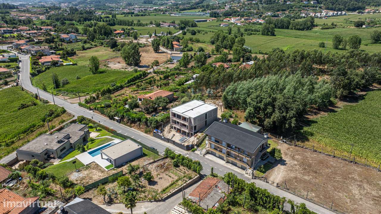 Moradia T3 à venda em Sande São Lourenço - Guimarães-9