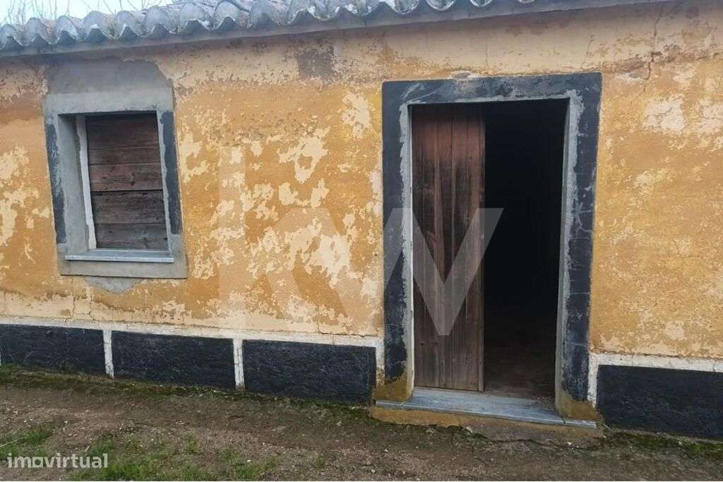 T3 com Terreno de 378m2 para Recuperar em Mértola - Corte Pequena - Grande imagem: 3/39