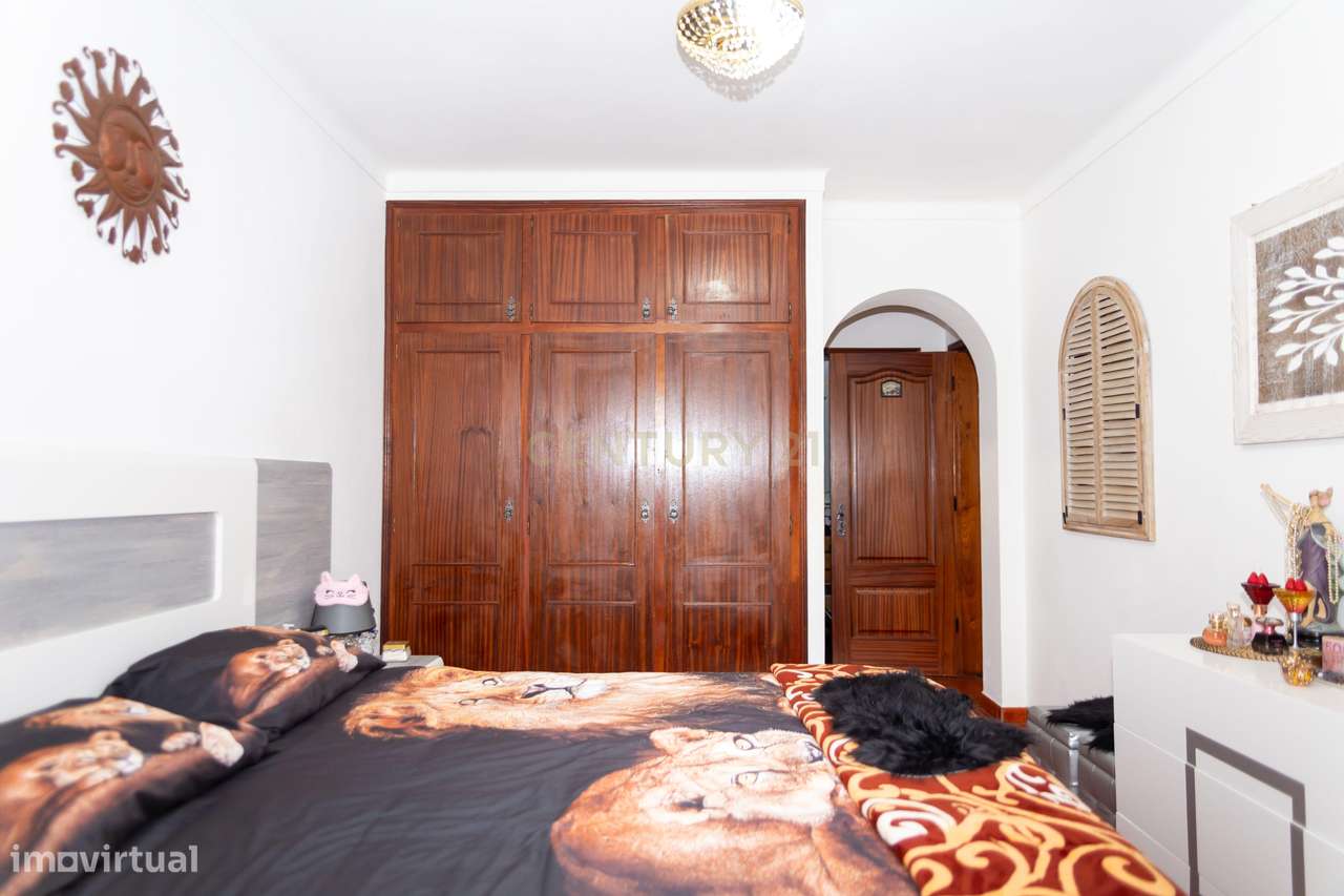 Charmosa Moradia T4 em Estremoz-24