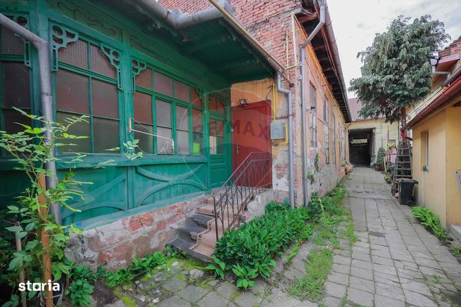 Apartament cu 4 camere de vânzare în zona Ultracentral-9