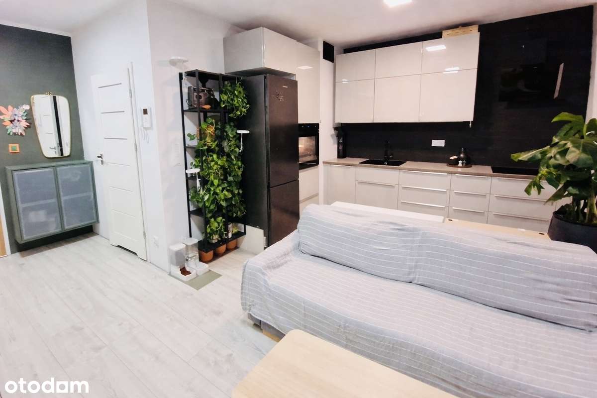 Mieszkanie  2 pokojowe z prywatnym ogródkiem na Muchoborze Wielkim-0