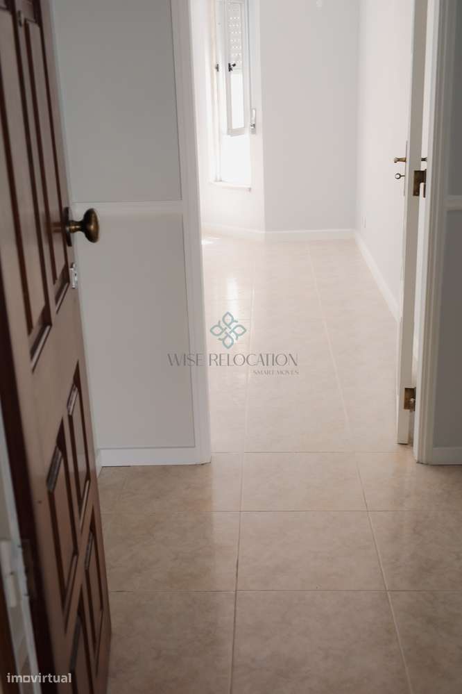 **OPORTUNIDADE IMPERDÍVEL - T1 remodelado | Perto da Estação** - Grande imagem: 4/5