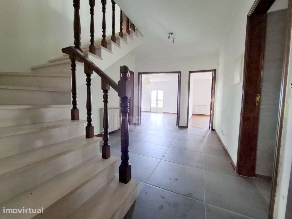 Moradia T4 usada no Ramalhal - Grande imagem: 5/31