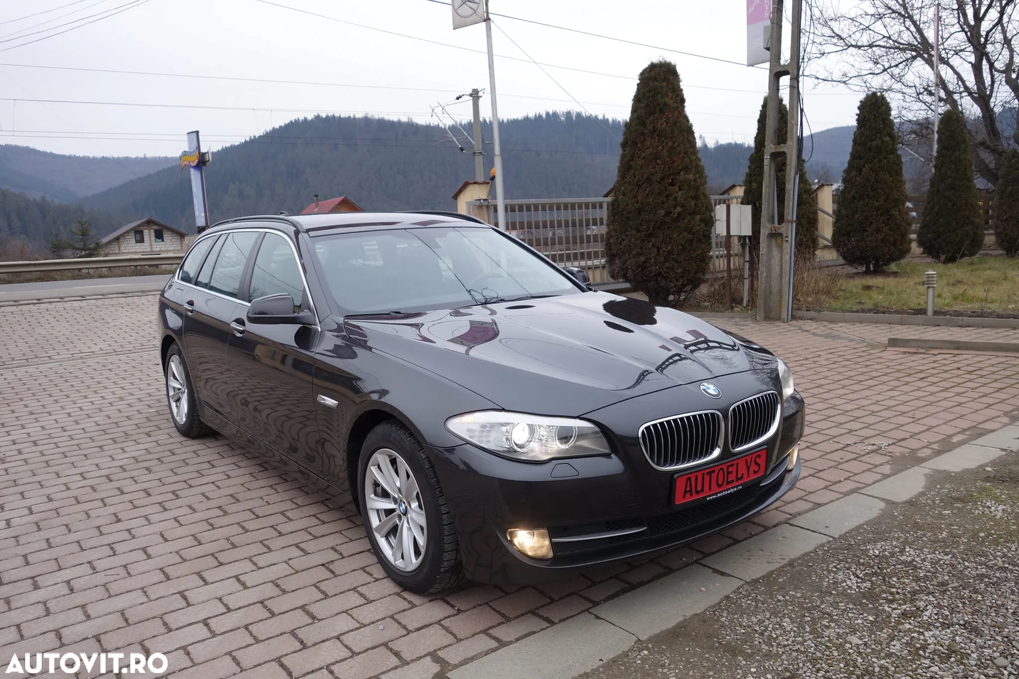 BMW Seria 5 530d xDrive Touring Aut. Luxury Line - 8