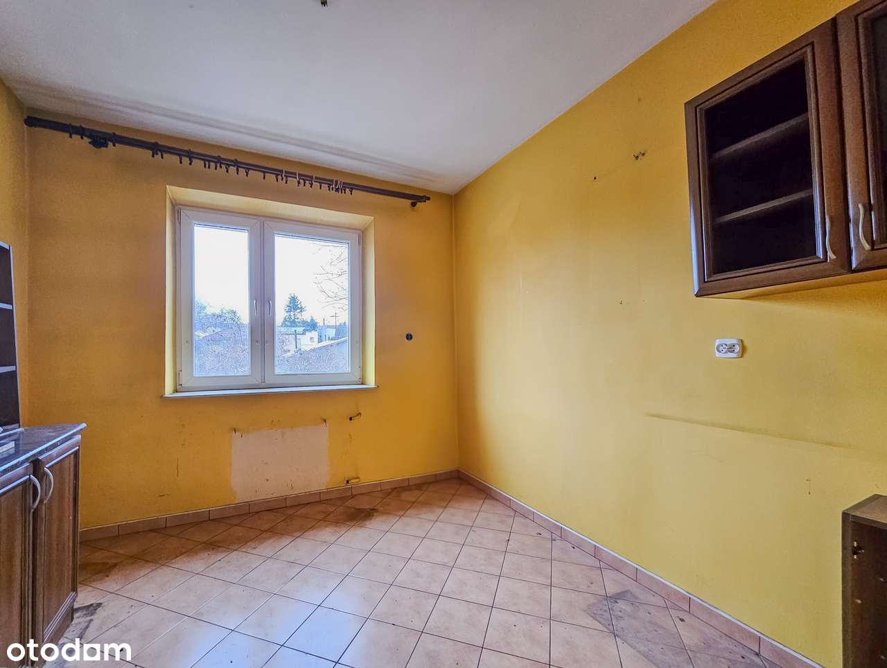 Dom wolnostojący do generalnego remontu Jaworzno, ul. Reja 18 - FILM-9