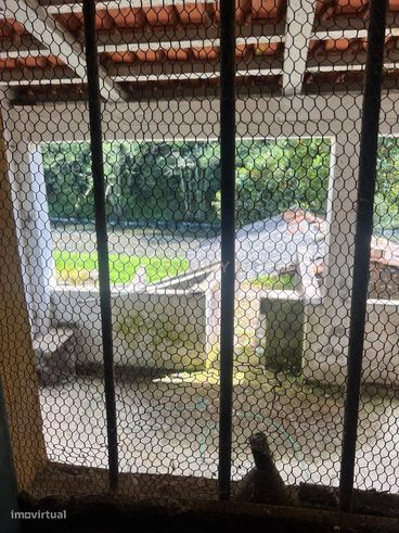 Moradia à Beira Rio – Oportunidade Única em Aldeia da Ana Viz-9