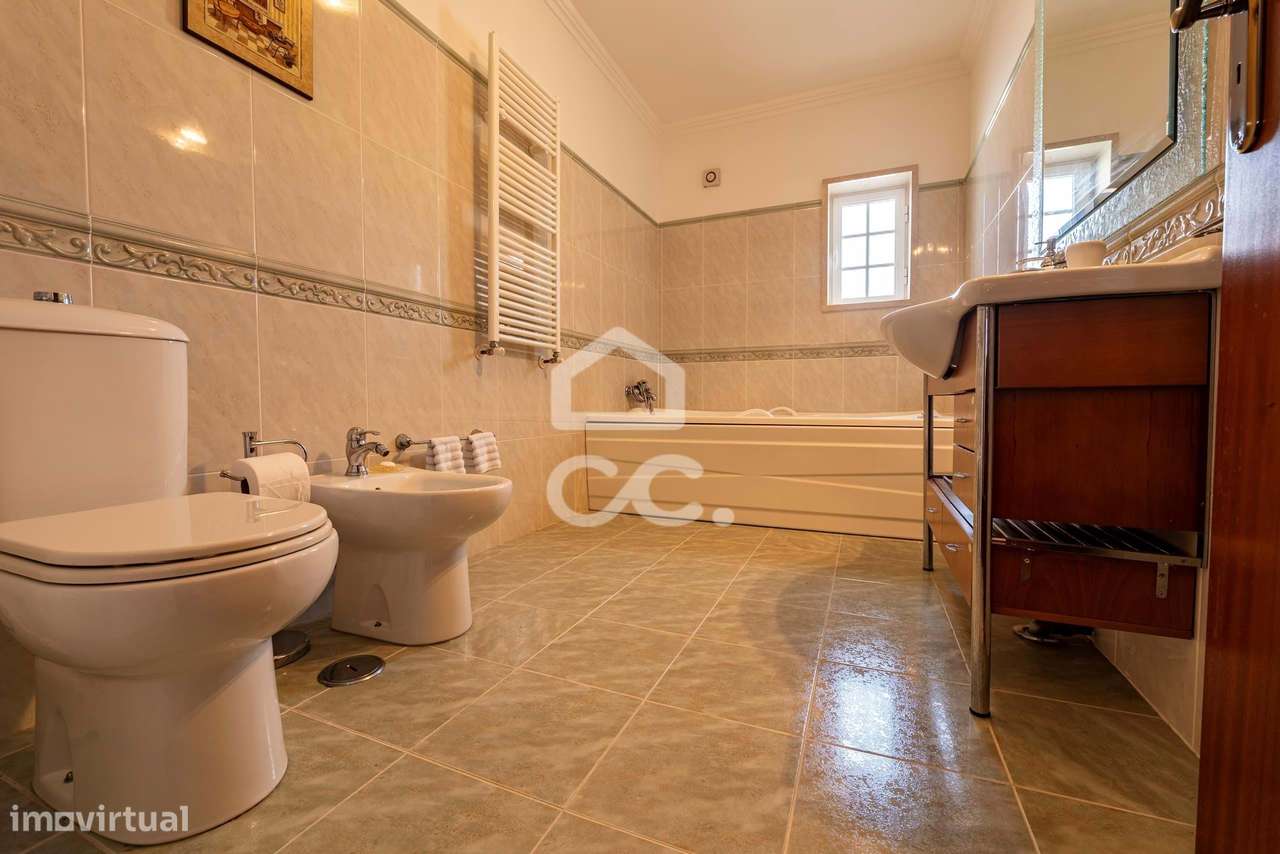 Moradia T4+3 de Prestígio em Vila Nova – Cadaval-41