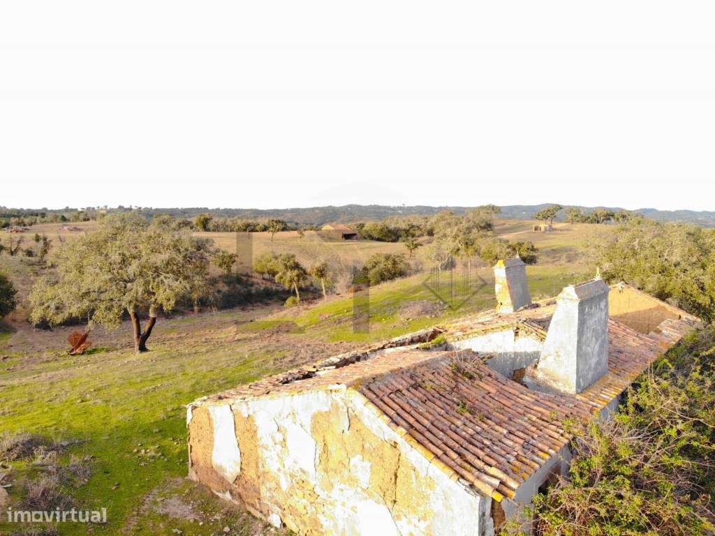 Terreno com 2,15 Hectares com Ruina na Serra de Grândola / Melides-7