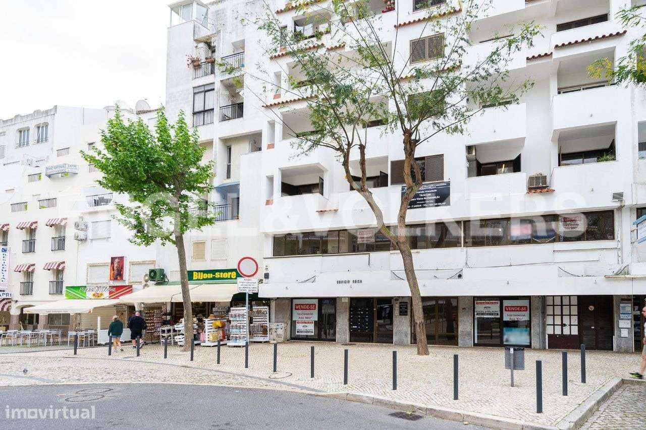 Espaço comercial no centro de Albufeira - Grande imagem: 4/19