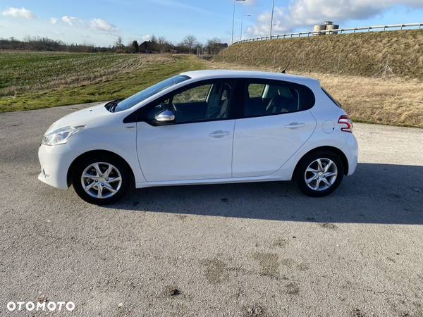 Peugeot 208 PureTech 82 Urban Move - 18