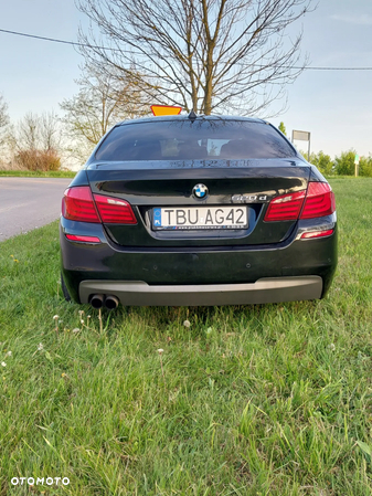 BMW Seria 5 520d - 24