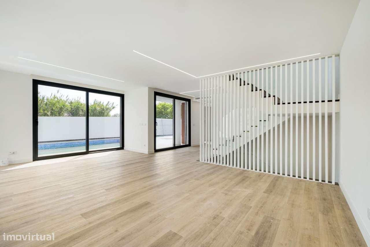 Moradia Geminada T3 + 1 com piscina, São Miguel das Encostas... - Grande imagem: 4/32