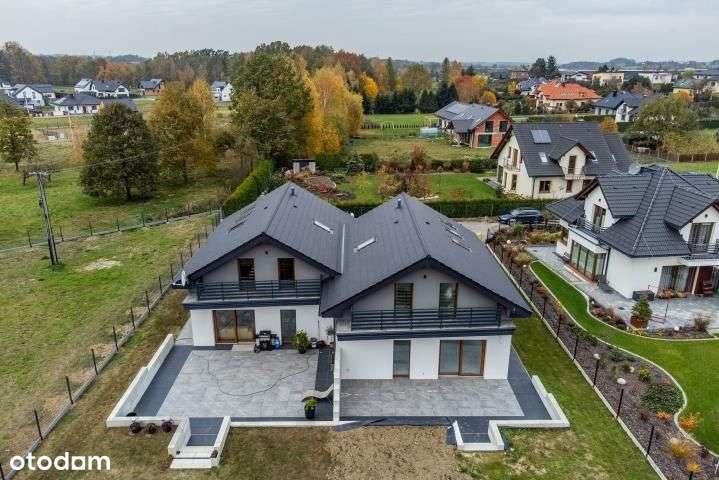 Nowoczesny segment domu ul. Suwalskiej-11