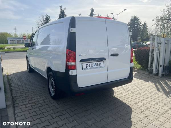 Mercedes-Benz e-Vito L2 niski przebieg / fabryczny lakier / 66900 PLN netto - 11