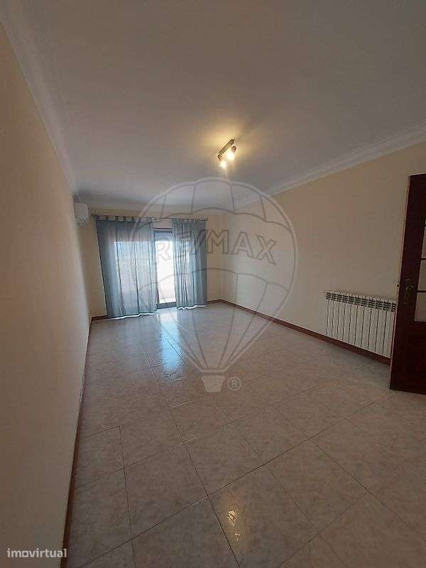 Apartamento T2 para arrendamento - Grande imagem: 4/33